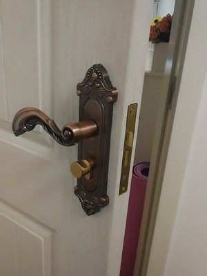 室内门锁家用通用型卧室房门锁欧式静音门把手柄老式换锁木门锁具