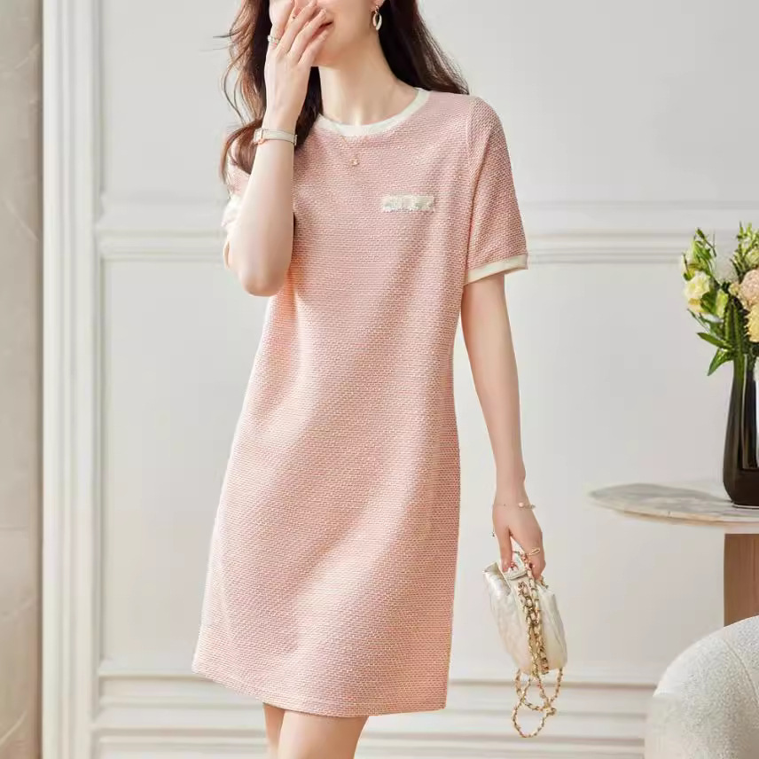 2024夏季款肌理感圆领连衣裙精致感优雅小香风珍珠花边百搭直筒裙