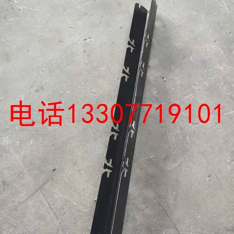 铝方通吊顶轻钢龙骨配件方通卡扣现货铝格栅隐形暗卡龙骨图片
