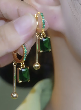 气质绿色水晶方形耳环女时尚满钻百搭耳扣2024新款小众设计感耳饰