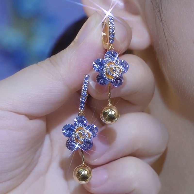 轻奢高级感紫色锆石花朵球球耳扣2024新款小众设计感耳环气质耳饰