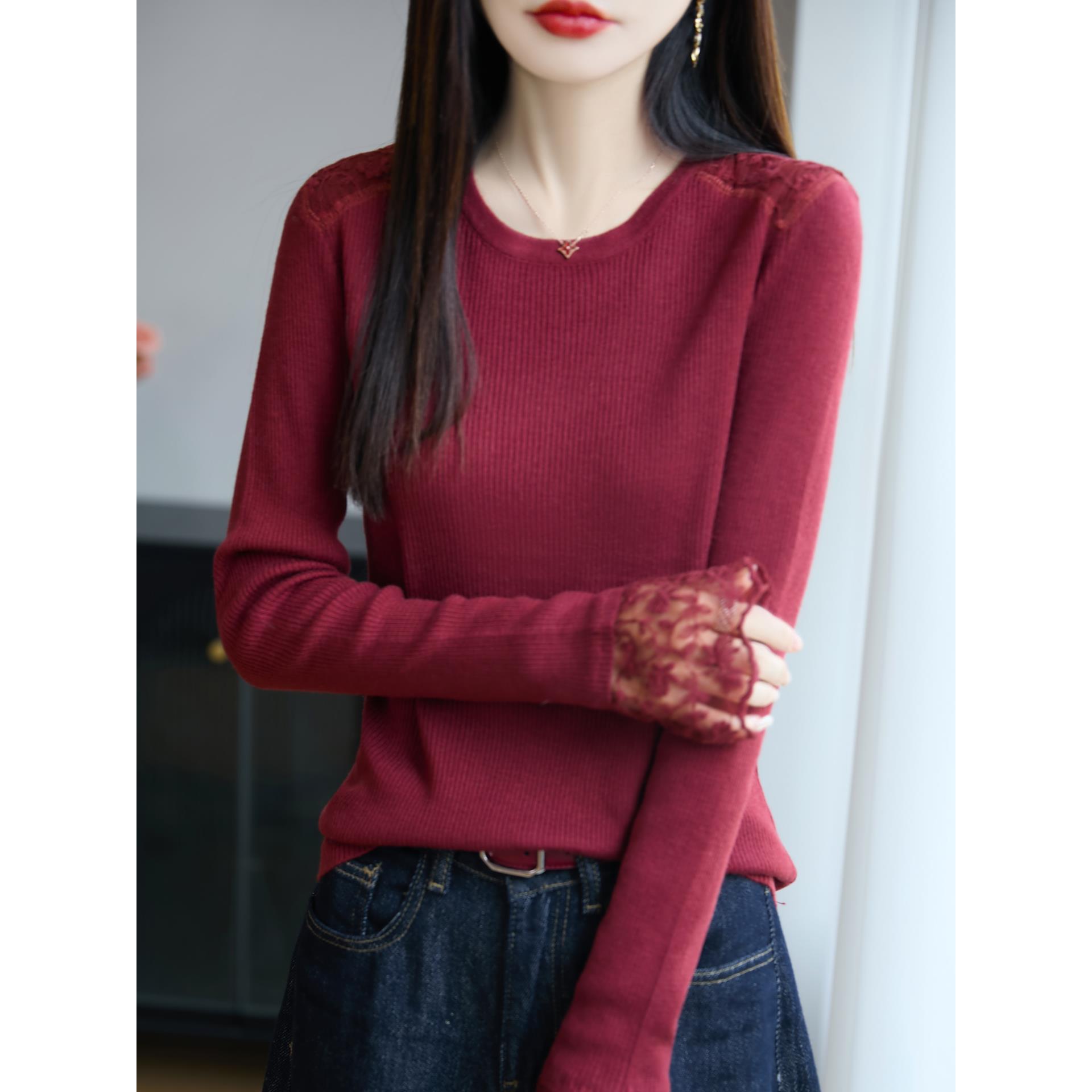 ROUMIKL法式蕾丝拼接针织衫女2025新修身长袖保暖内搭毛衣洋气格