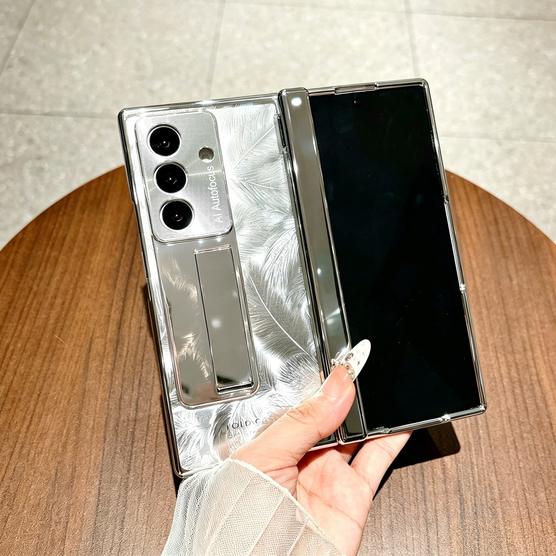 适用三星z fold8ultra手机壳galaxy zfold8保护壳foid7中轴铰链全包f0ld6带隐形支架fod壳膜一体fd8u羽毛女款