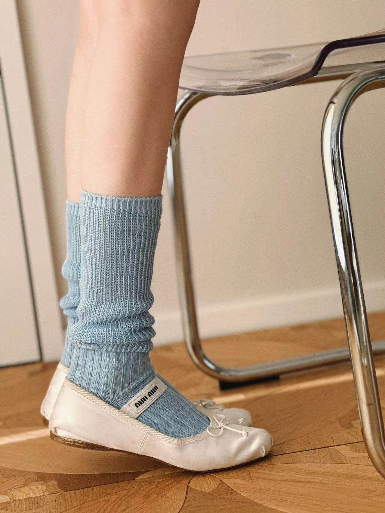 BUY A PAIR OF THESE NOW  WORTH IT | SUMMER NEW SIMPLE SOLID COLOR LOOSE MOUTH THICK LINE ALL-MATCH LONG PILE PILE SOCKS