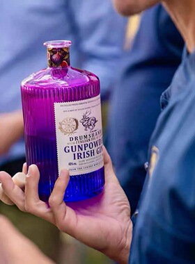 年度貌美酒瓶 新鲜清甜的无花果 爱尔兰进口鹿角兔火耀联名款金酒