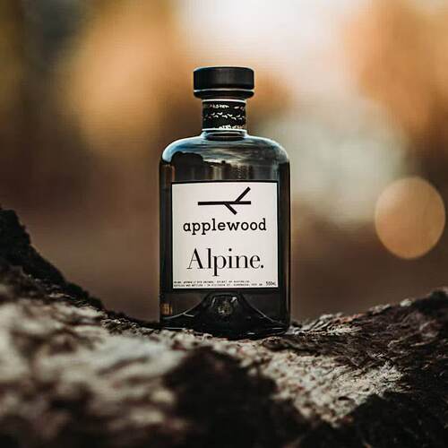 APPLEWOODALPINE苹果木高山金酒