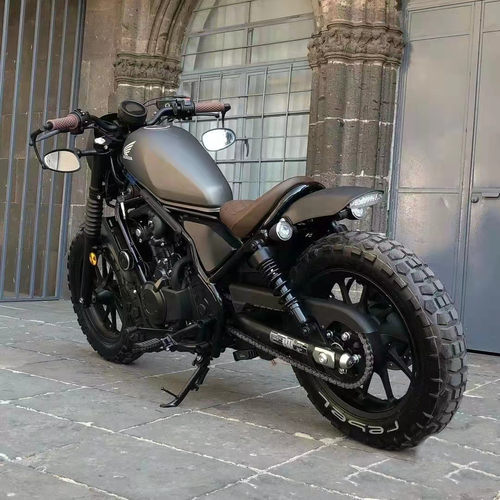 CM300改装后挡泥板短尾