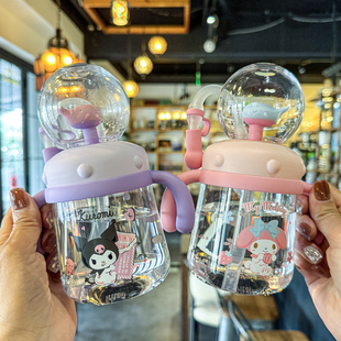 库洛米儿童鲸鱼喷水杯一两岁婴幼儿园宝宝家用便携带手柄吸管杯子