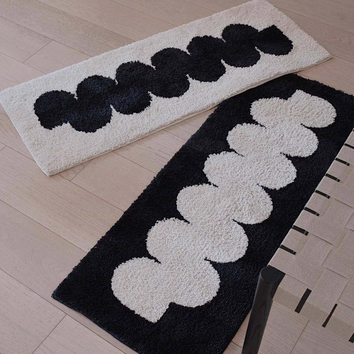 高级奶油风黑白植绒地毯簇绒家客厅茶几毯吸水防滑卧室床边用地毯