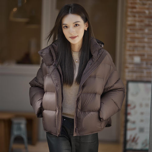 90白鸭绒超软泡芙云朵羽绒服