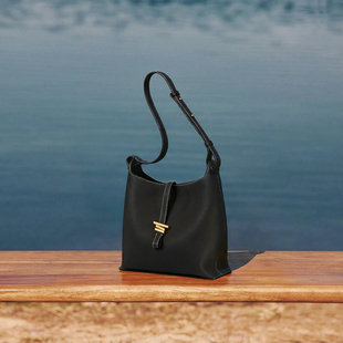 fiedlesissi/菲德茜茜风铃水桶包大容量通勤单肩包头层牛皮女包