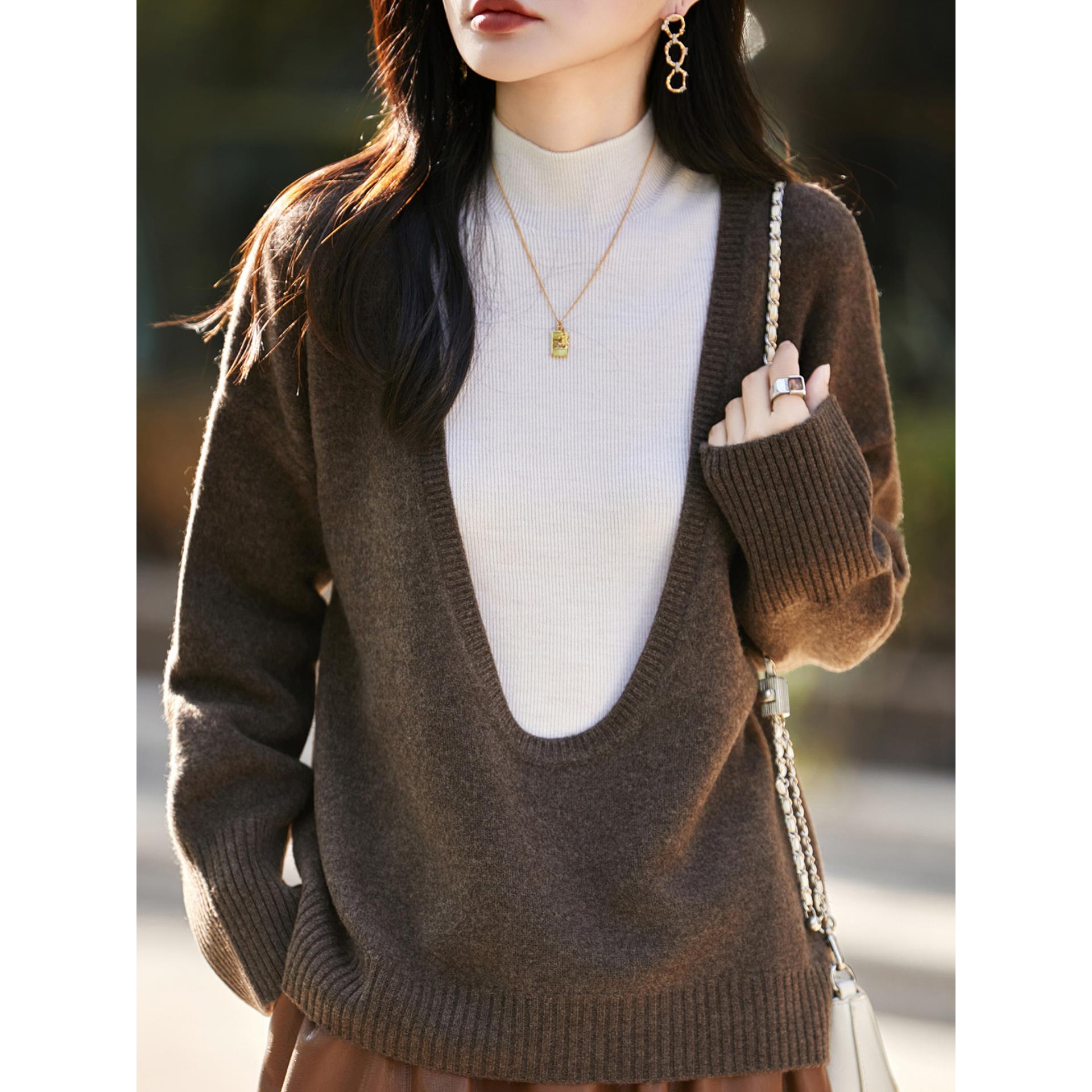 ROUMIKL老钱风纯大U领高级感慵懒风针织衫女扩版外穿衫打底上衣