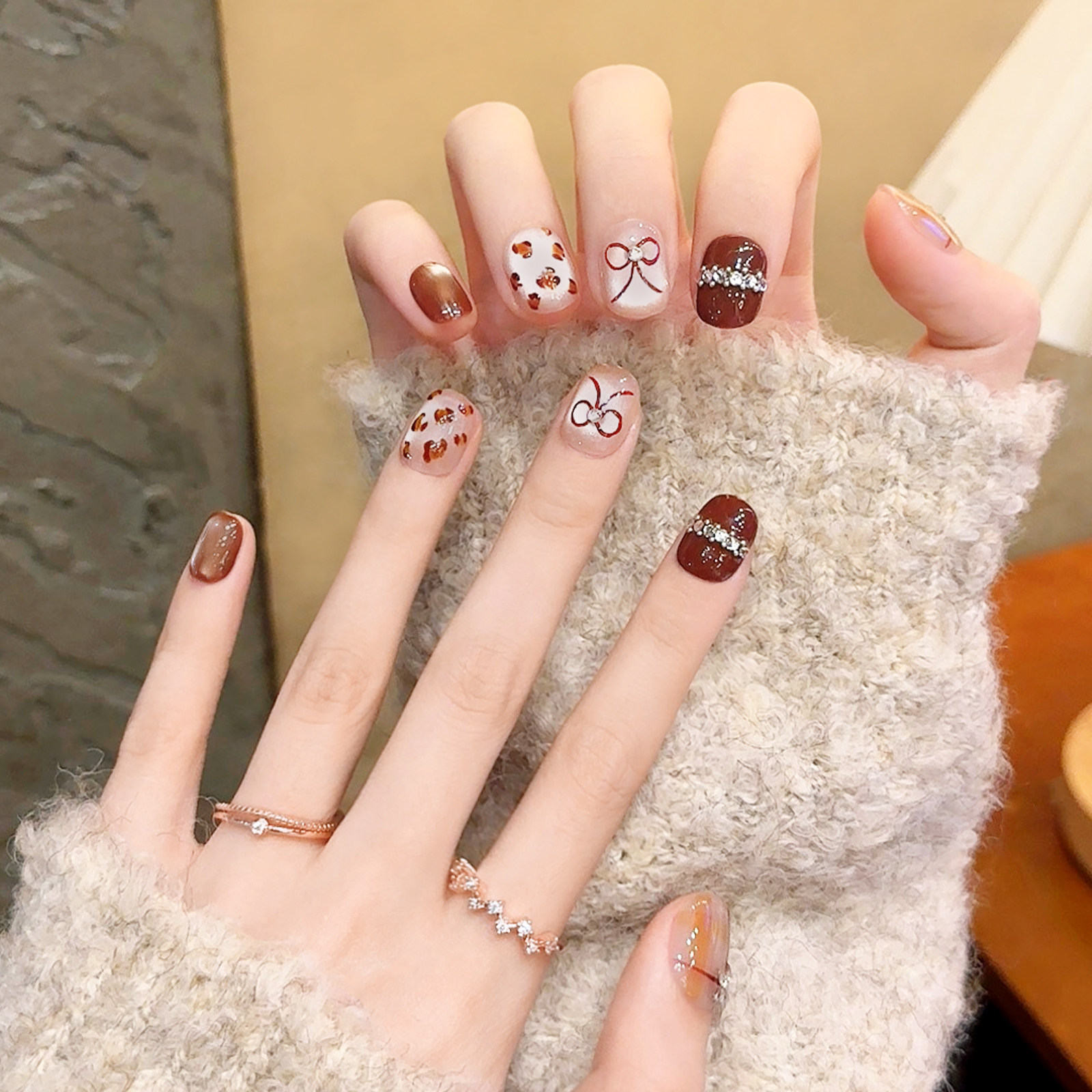 秋冬焦糖琥珀猫眼穿戴甲短款气质豹纹手工美甲2026年新款指甲贴片,彩妆/香水/美妆工具,穿戴甲/甲片,淘宝优惠券,粉丝福利购,淘宝优惠卷