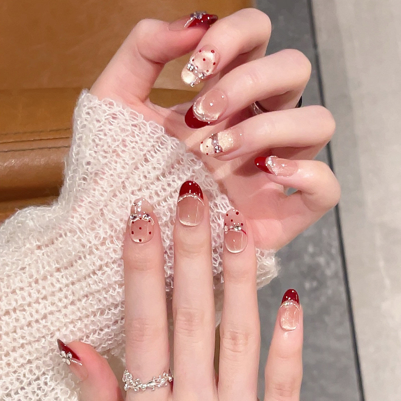 新年红色显白手工穿戴甲秋冬短款法式猫眼美甲高级感指甲贴片成品,彩妆/香水/美妆工具,穿戴甲/甲片,淘宝优惠券,粉丝福利购,淘宝优惠卷