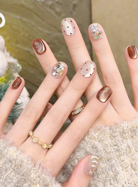 焦糖猫眼穿戴甲纯手工短款圣诞美甲秋冬高级感2026新年款指甲贴片