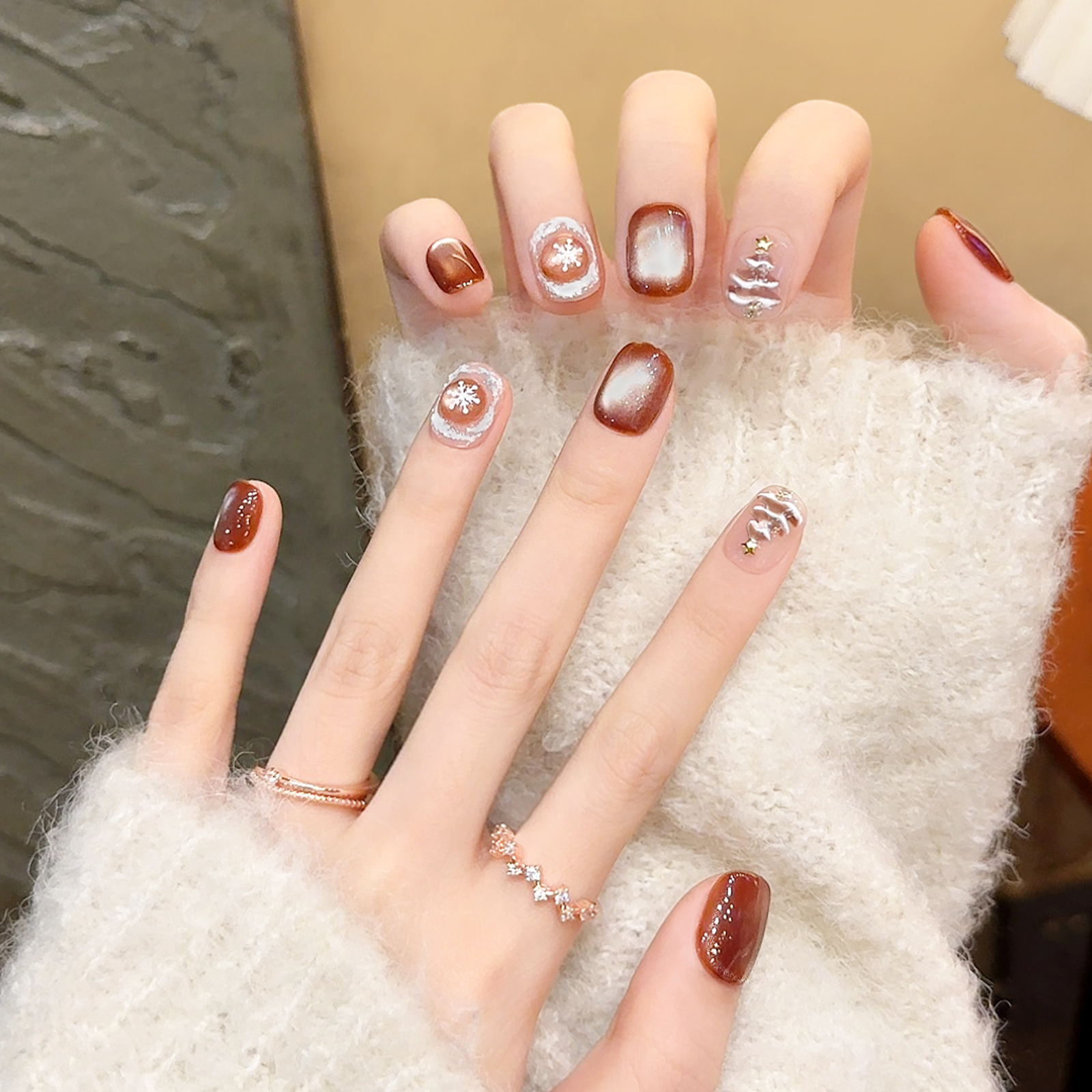 焦糖猫眼圣诞手工穿戴甲秋冬显白