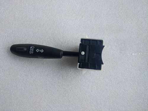 跃进轻卡小卡帅虎世博版H300H500W33N33大灯变光转向雨刮雨刷开关