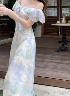 2025法式小飞袖碎花雪纺连衣裙女夏季温柔风气质收腰a字裙长裙