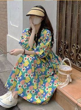 法式复古碎花连衣裙夏季女2025新款茶歇宽松泡泡袖遮肉长款A字裙