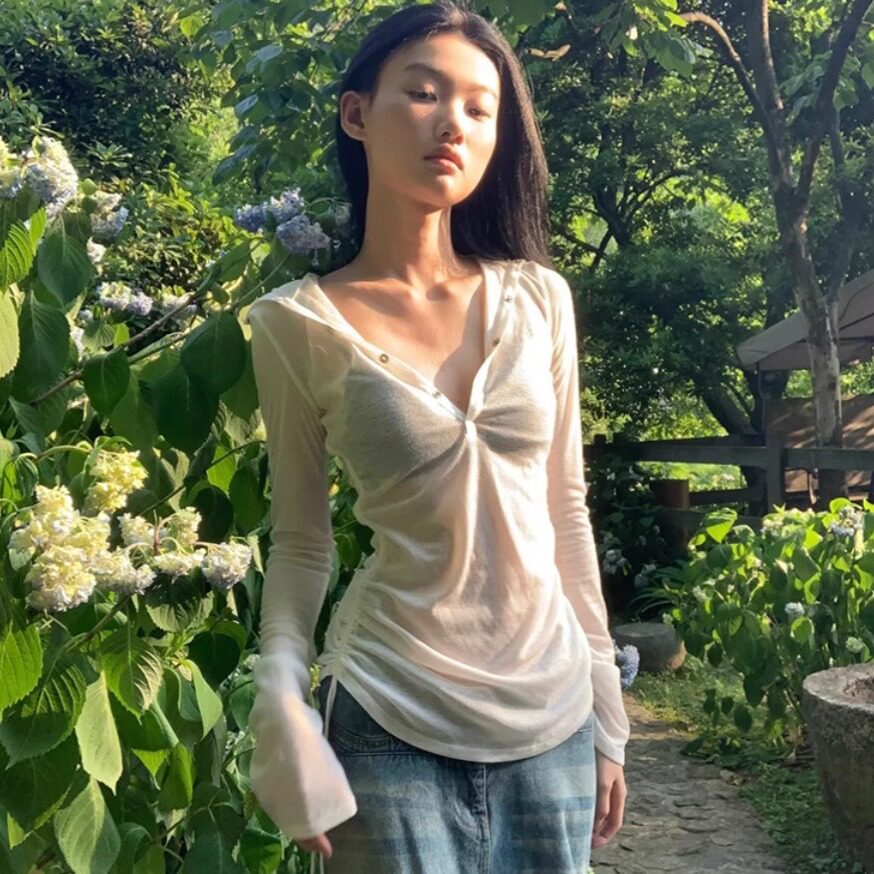 辣妹v领连帽防晒衣女款薄纱长袖罩衫修身微透t恤纯欲设计感上衣