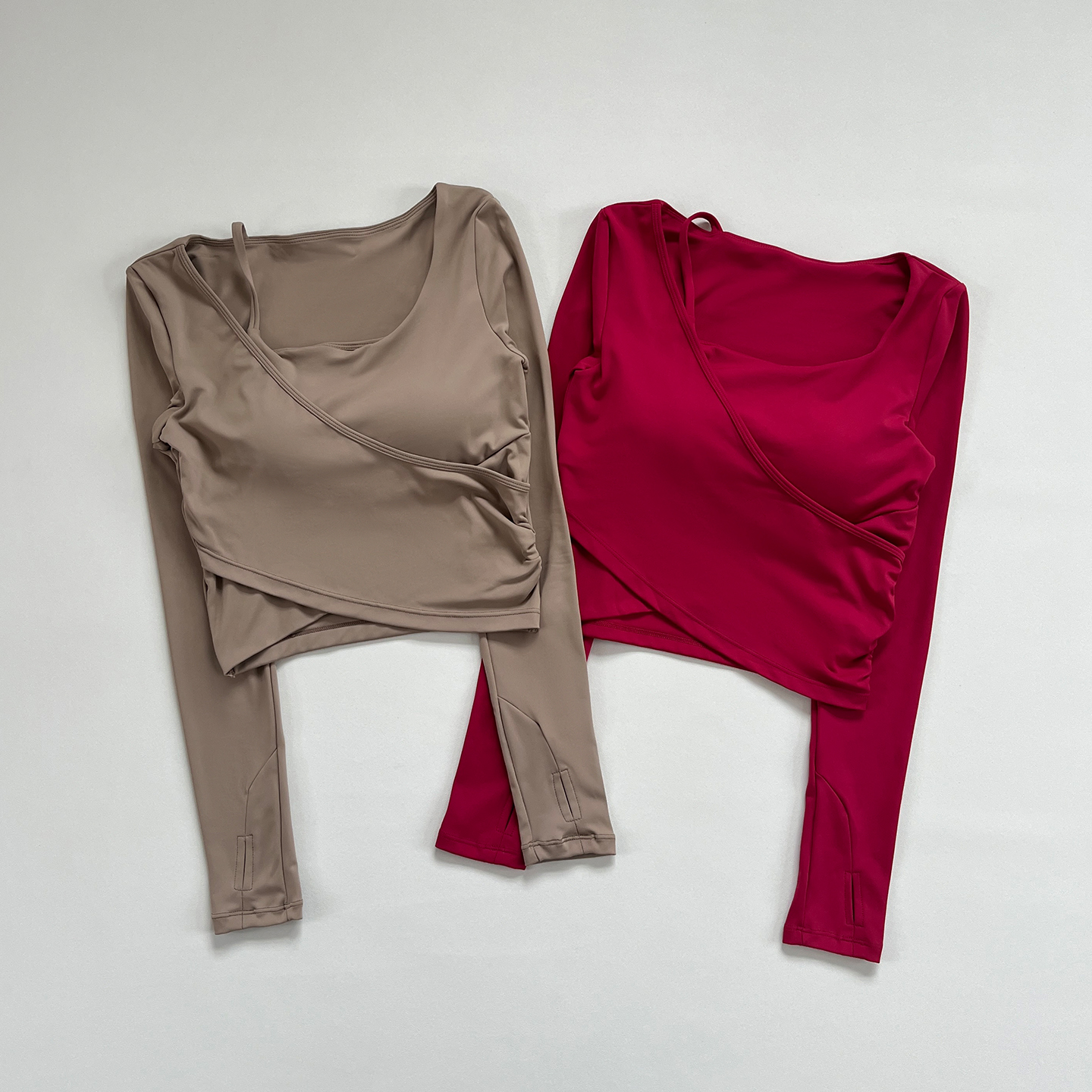 气质交叉显瘦运动长袖T恤女修身遮肉瑜伽服弧形缩褶下摆健身罩衫