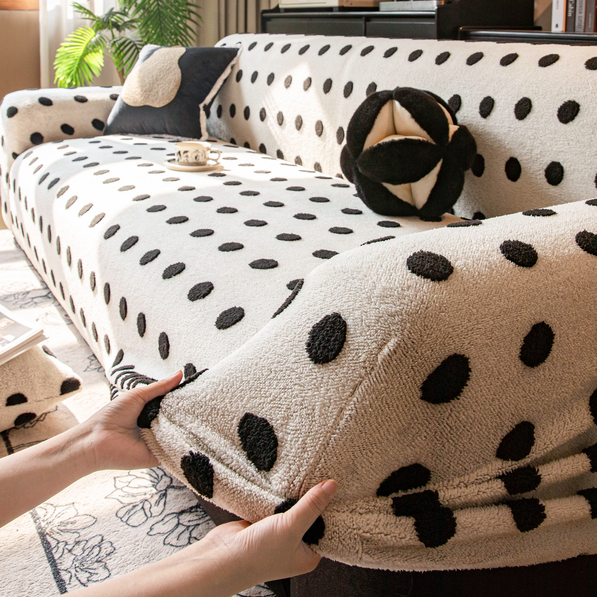 保暖毛绒加厚圆点沙发套罩全包万能套直排一体式防猫抓保护套盖布