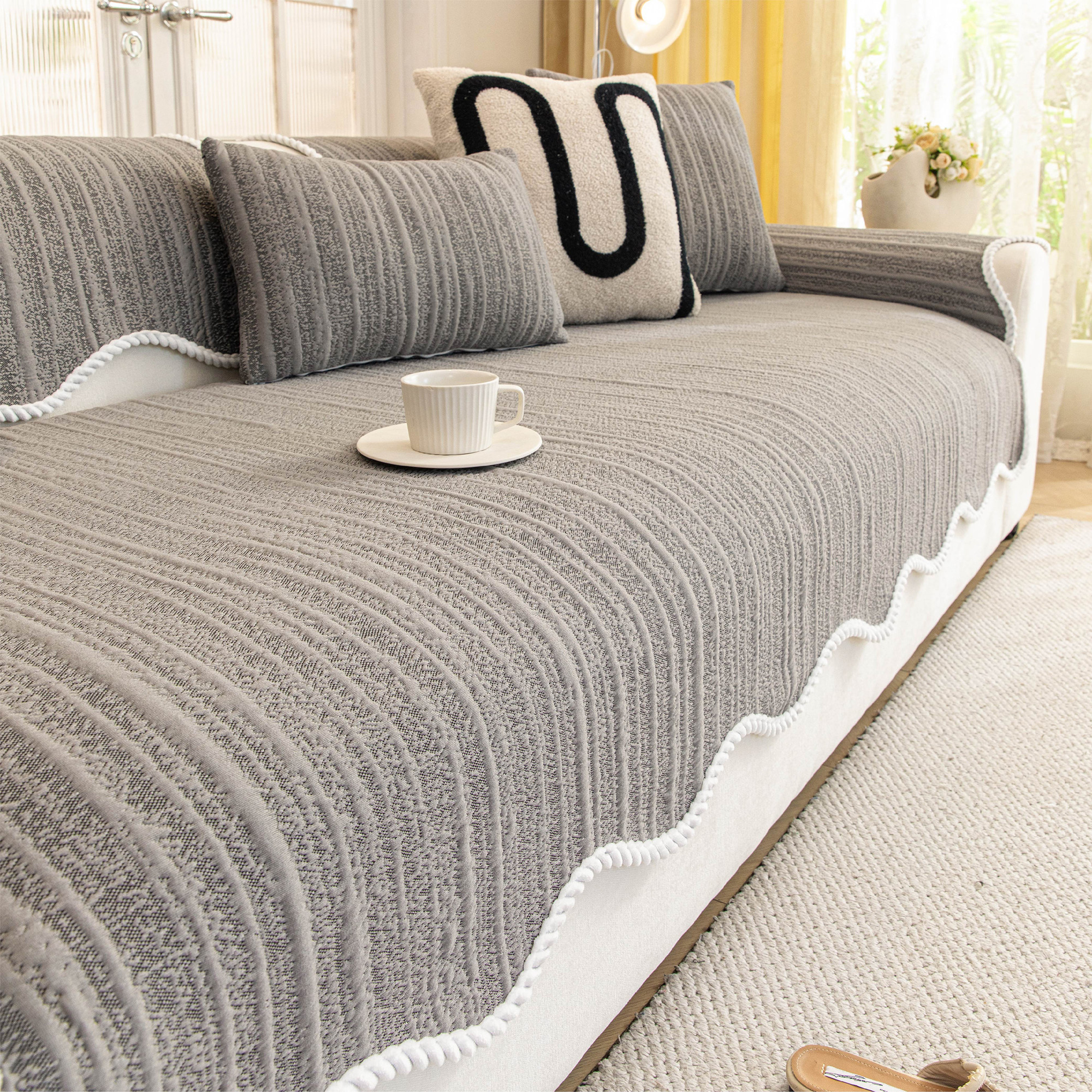 轻奢高级感沙发垫2026新款一片式直排防滑坐垫子四季通用沙发盖布