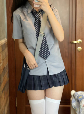LF原创深灰色JK衬衫基础款上衣日系制服百搭学院风短袖学生女衬衣