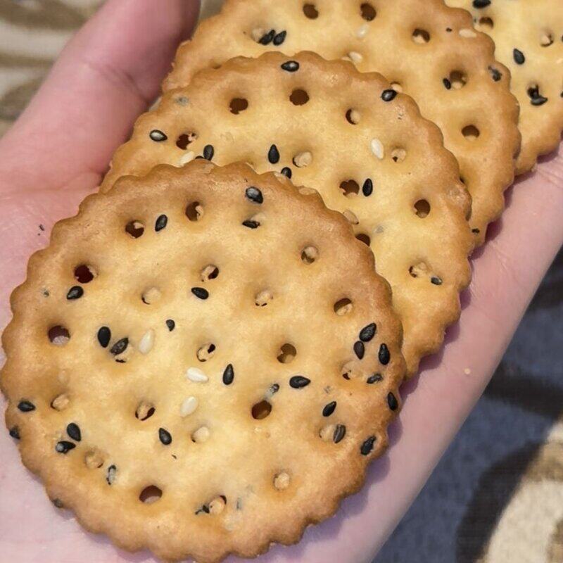 黑芝麻营养薄脆饼干老式饼干休闲正宗广联早餐饼干整箱甜味零食