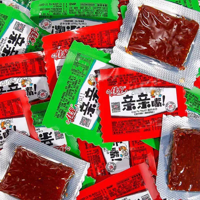 亲亲嘴辣条亲嘴烧麻辣素零食儿时怀旧解馋小吃大刀肉