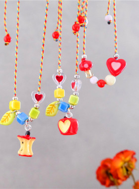 原创手作可爱苹果爱心吊坠彩色串珠编织抽绳项链颈链锁骨链毛衣链