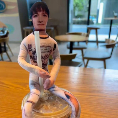 新款搞怪周深周边老鼠干无白边抽象玩偶四肢分离有骨架明星应援