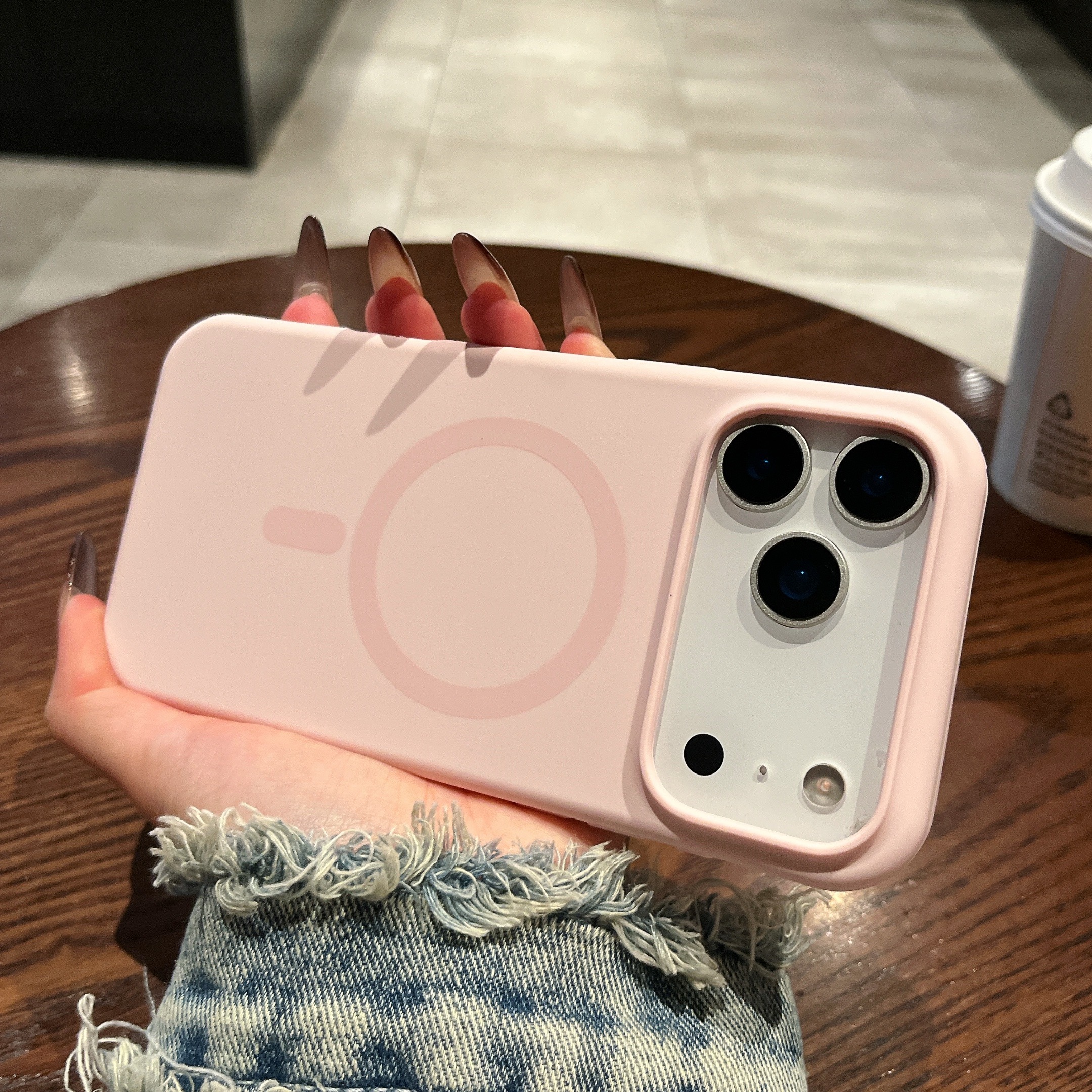 苹果iPhone液态硅胶简约磁吸式