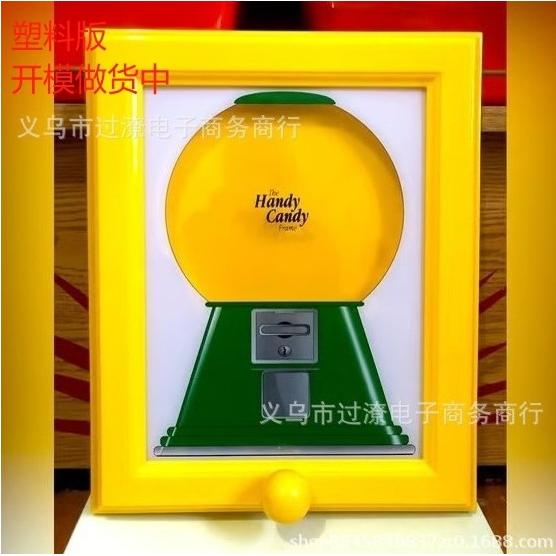 RAREVintageTheHandyCandyFrame