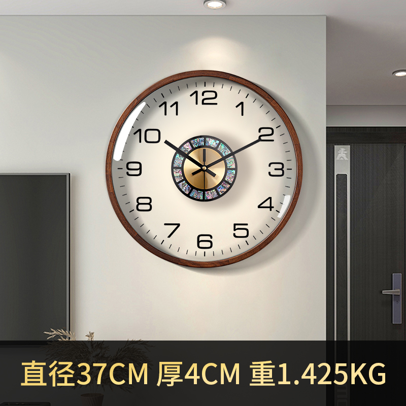 轻奢客厅挂钟2023新款家用现代简约钟表创意实木时钟餐厅挂墙大气