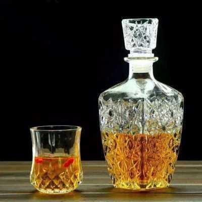 Crystal glass wine bottle decanter set with whisky storage