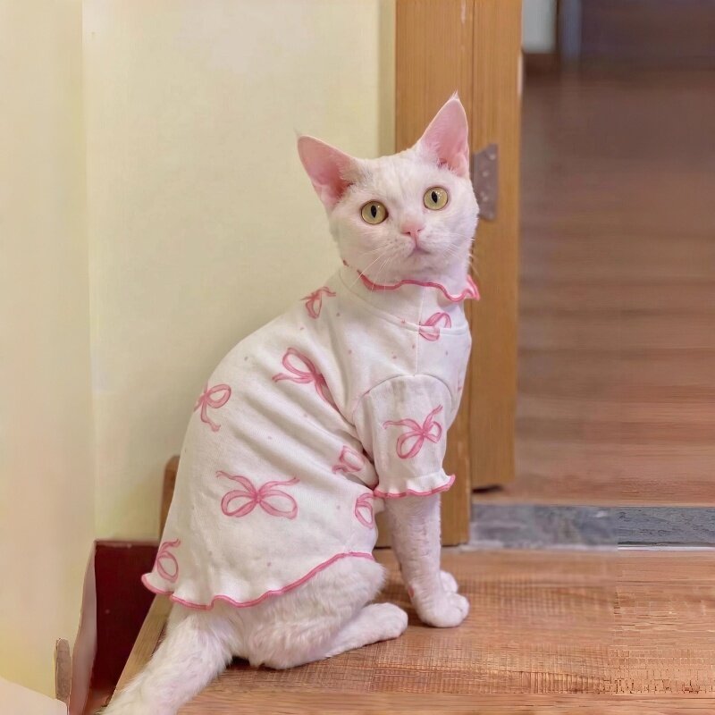 可爱蝴蝶结冰丝透气防掉毛猫背心图片