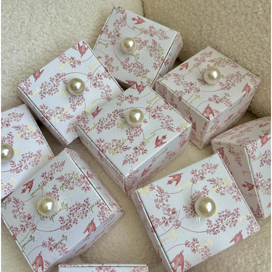 珍珠装饰手绘法式结婚喜糖盒喜宴喜饼盒子饰品卡片等礼物小盒