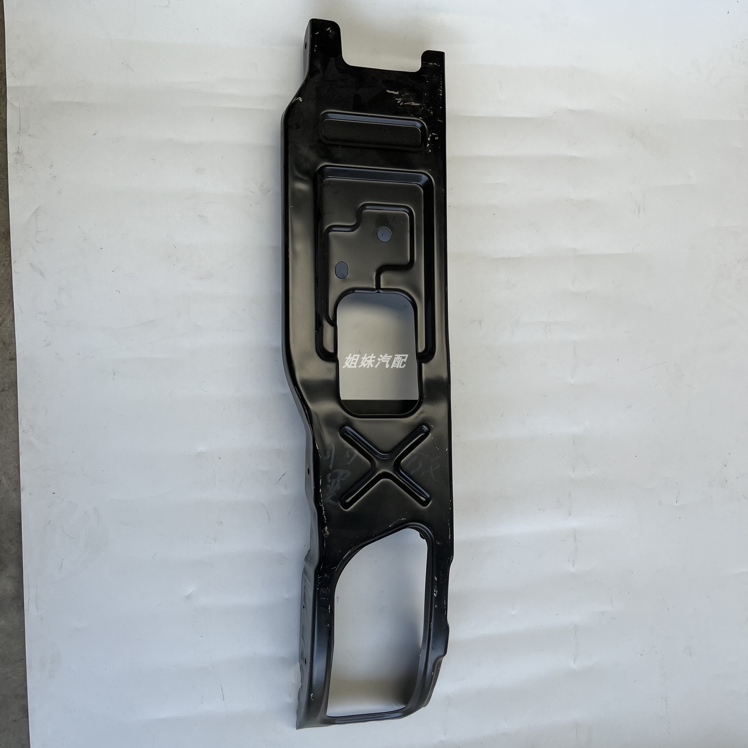 江西五十铃翼放前杠支架EC7 EC5 ES7前保险内骨架翼放前杠内挂卡