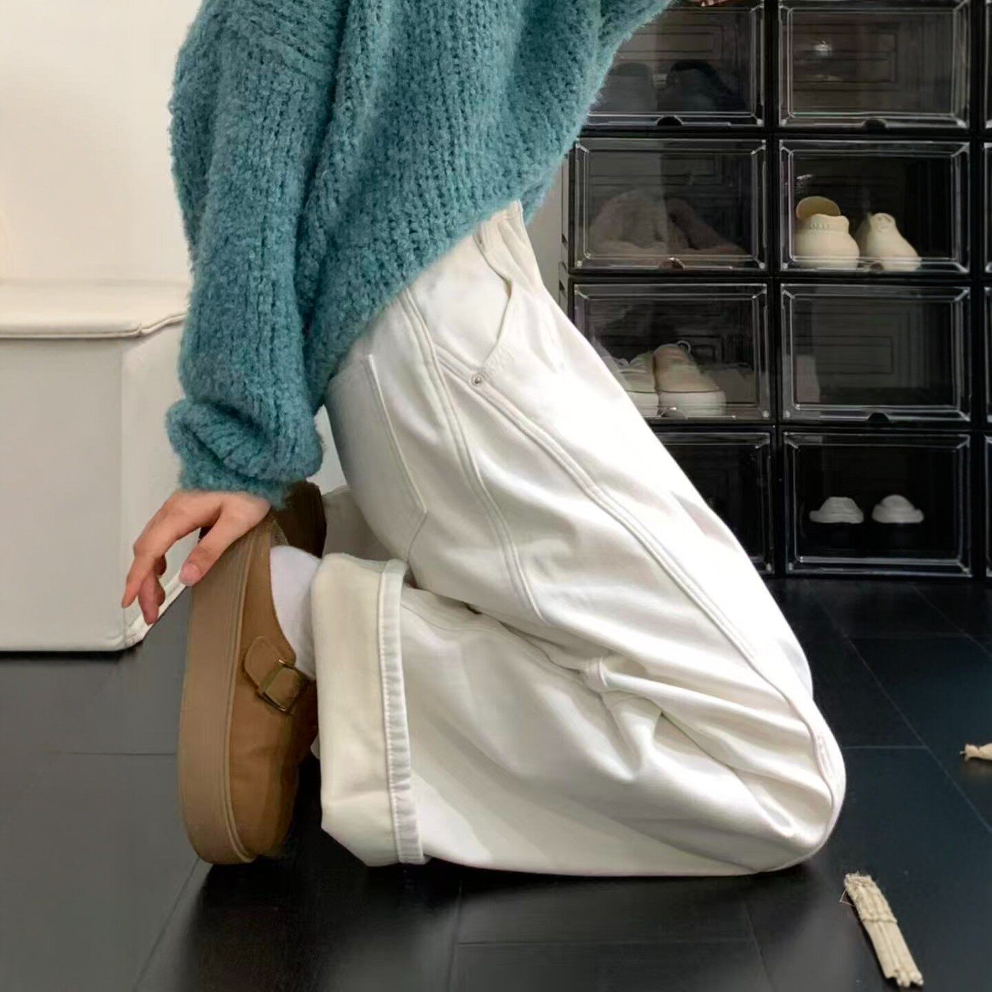 美式白色弯刀牛仔裤女秋冬加绒加厚大码胖mm宽松显瘦设计感阔腿裤