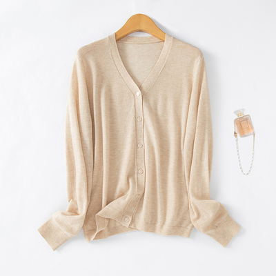 2025春夏季新款V领精纺羊毛开衫