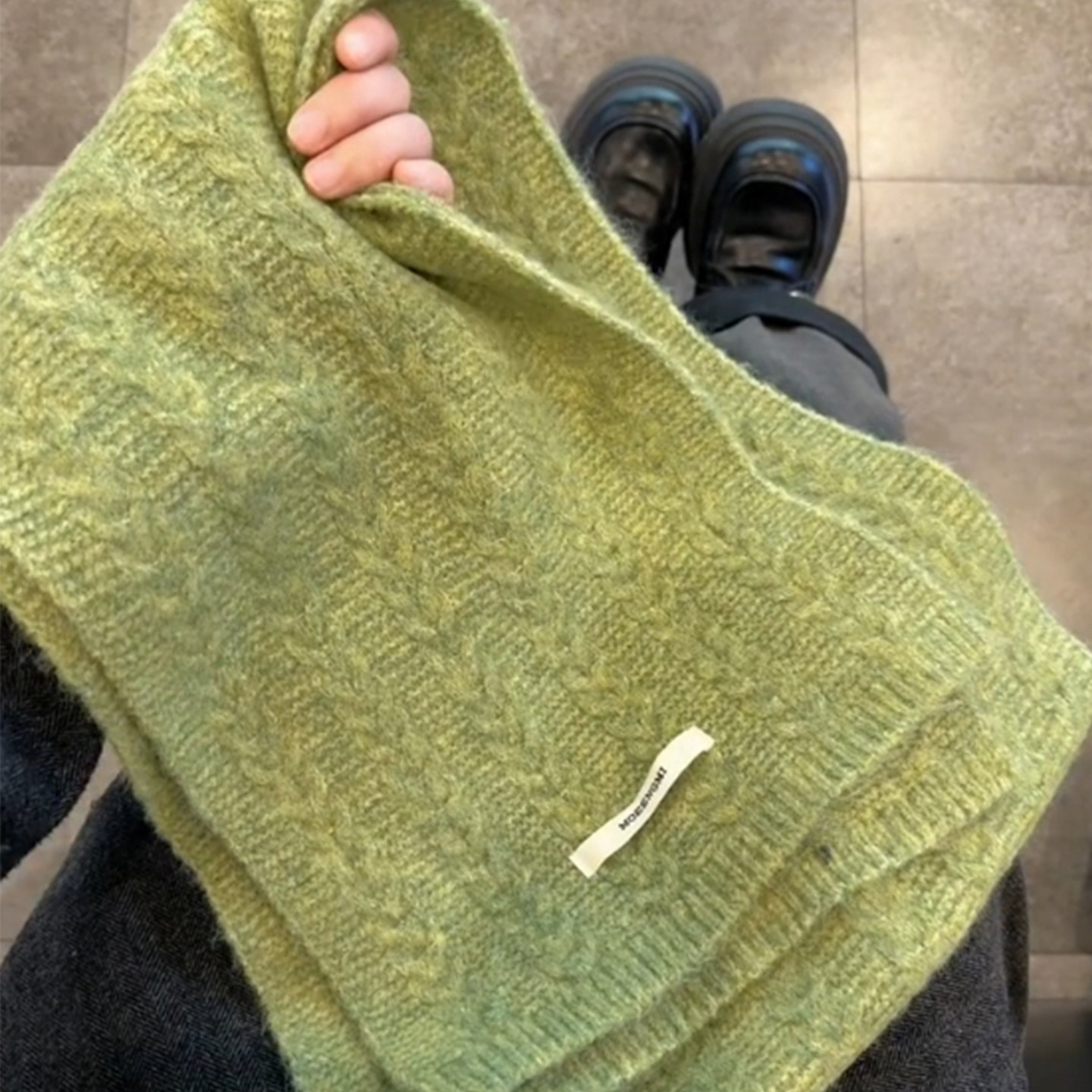 啊啊啊对绿色也太心动了！温柔显白针织麻花围巾秋冬保暖防寒围脖