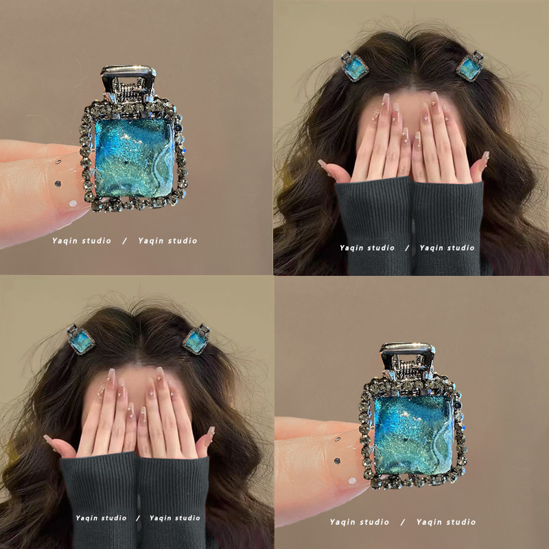 冰川水晶！蓝色精致树脂小号抓夹