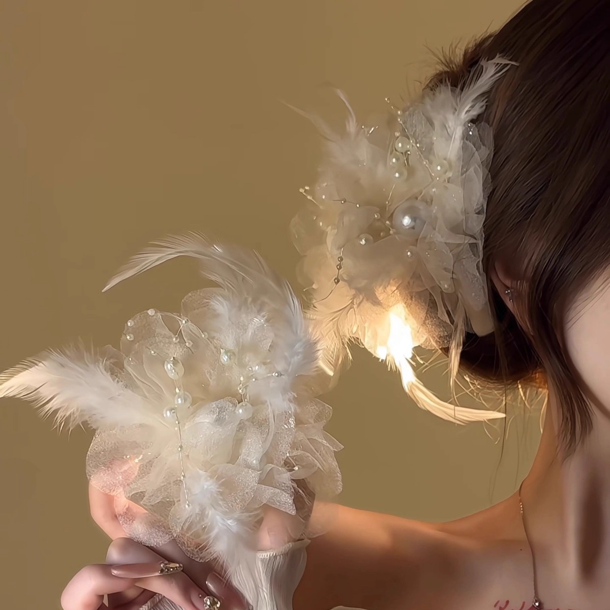 天鹅梦！纯欲风羽毛珍珠花朵抓夹