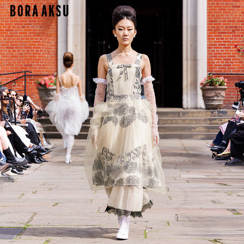 BORAAKSU2025初夏黑色水墨大丽菊印花蝴蝶结吊带连衣裙B1FCW61340