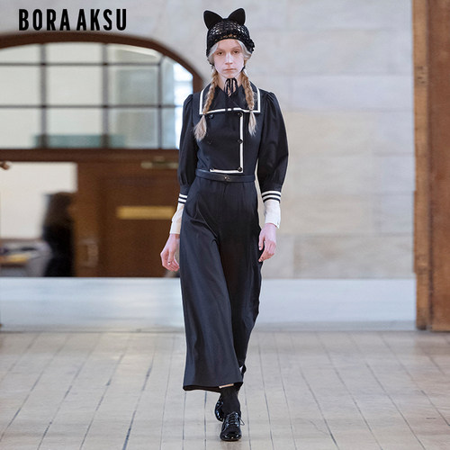 BORAAKSU海军风翻领连体裤