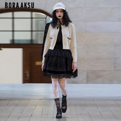 BORAAKSU薄纱拼接法式蕾丝连衣裙