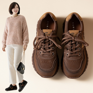 运动鞋女款妈妈鞋子单鞋舒适防滑不累脚舒适中年中老年休闲鞋秋季