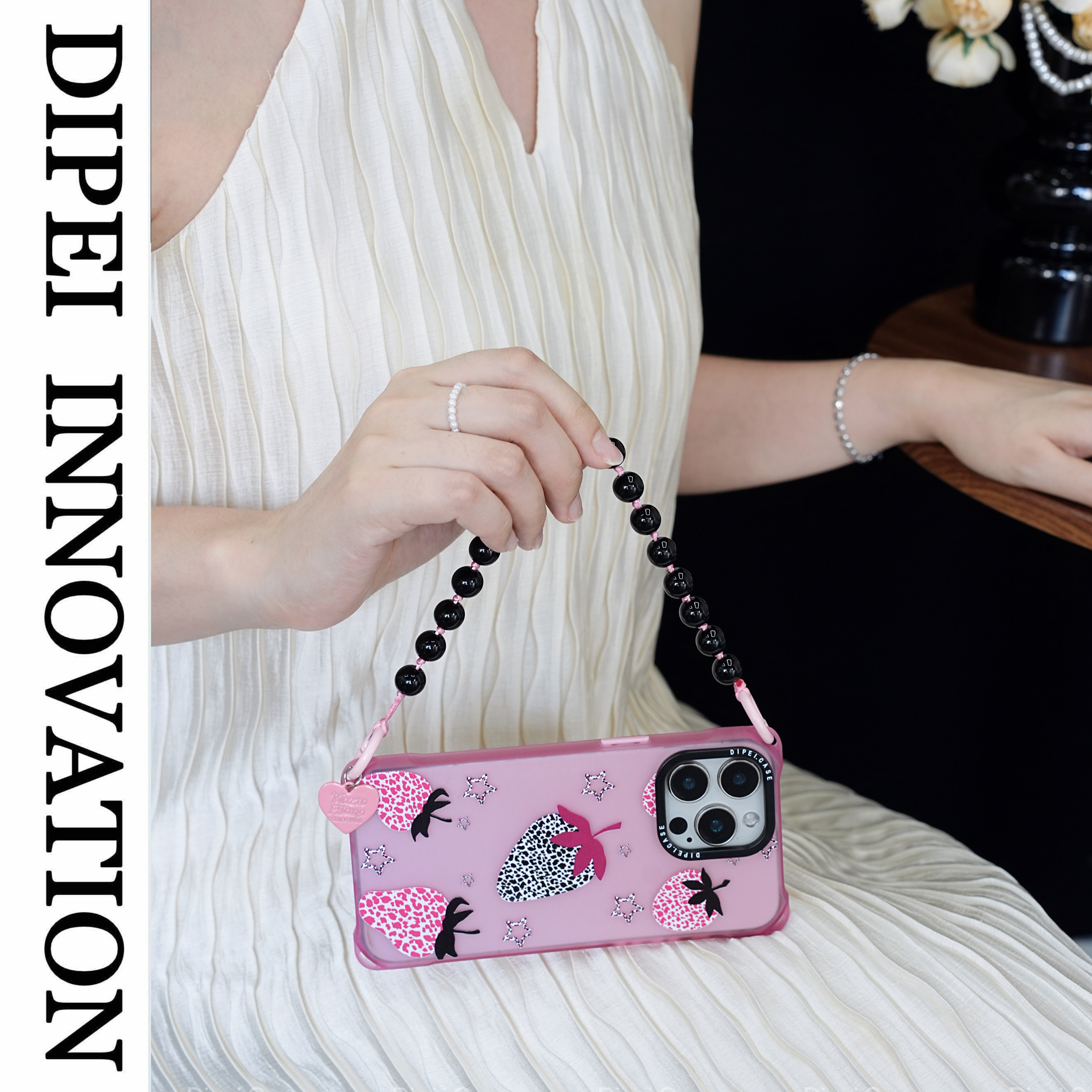 ins风豹纹草莓iPhone16promax