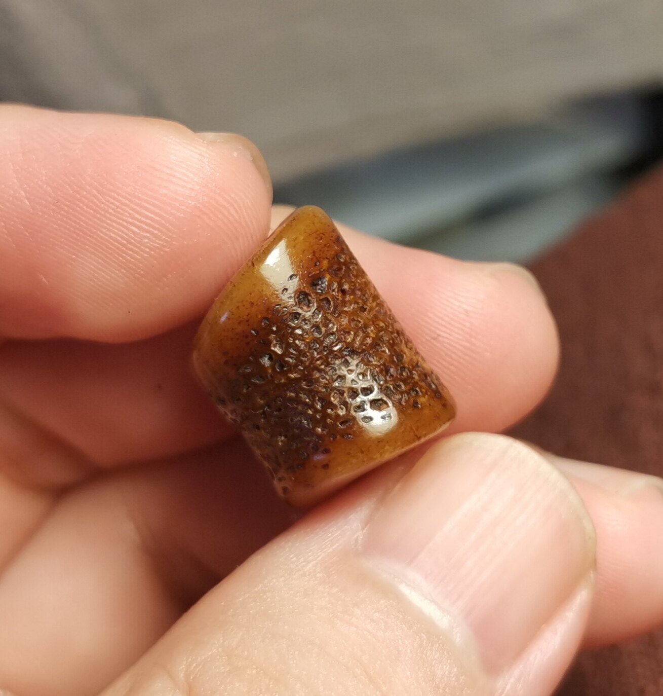 西藏文玩13*18mm老灵骨玉化骨珠包浆油润马蹄形佛珠佩珠一物一图